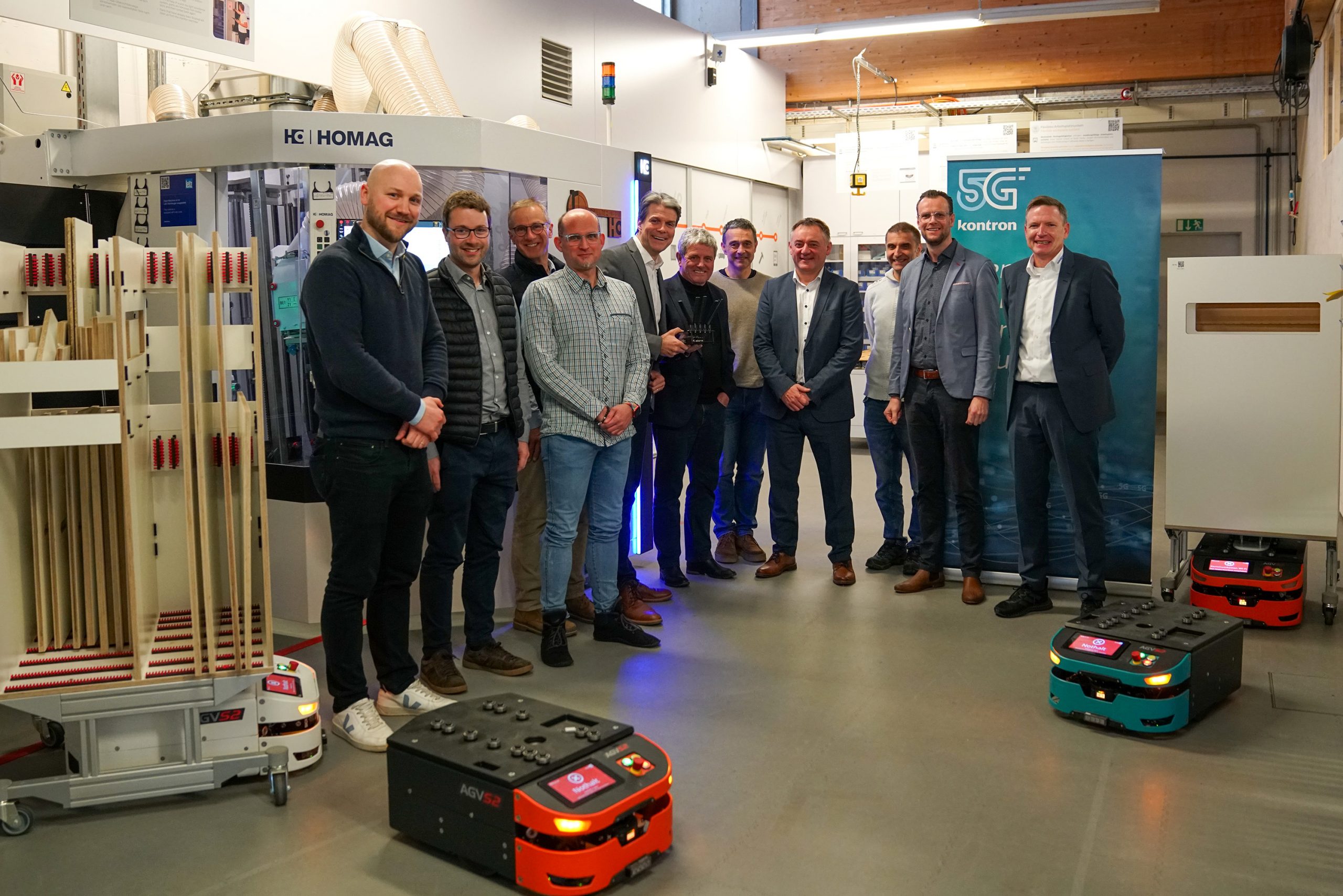 Im proto_lab der Technischen Hochschule Rosenheim ist in Zusammenarbeit mit dem Systemintegrator MUGLER SE ein weiteres Campus Netzwerk an den Start gegangen. MUGLER implementiert zusammen mit Kontron 5G-Campusnetz an der TH Rosenheim